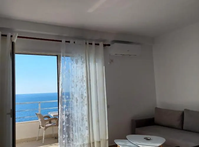 Seaside * Vlorë